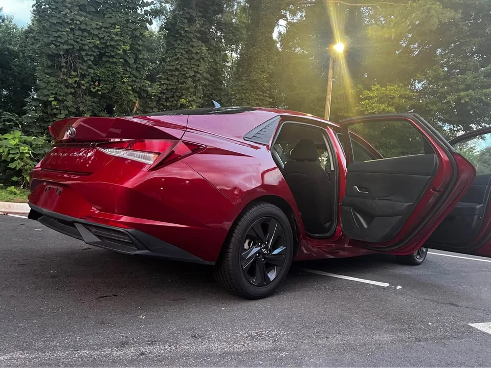 2023 Hyundai Elantra - Image 7 of 11