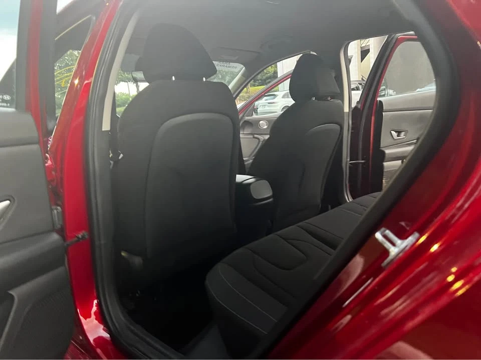 2023 Hyundai Elantra - Image 8 of 11