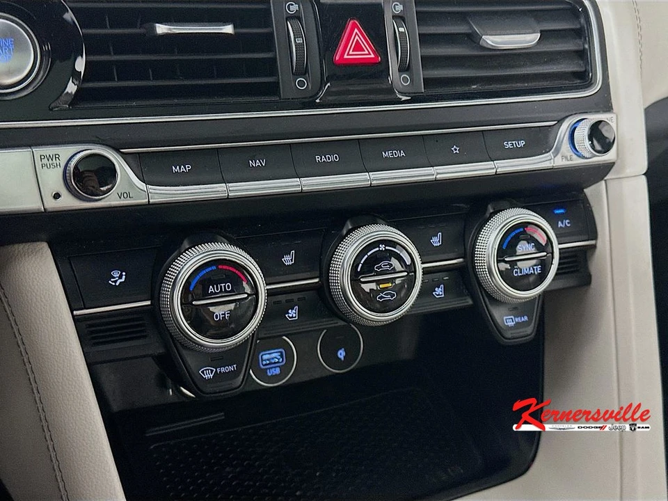 2023 Hyundai Genesis - Image 18 of 21