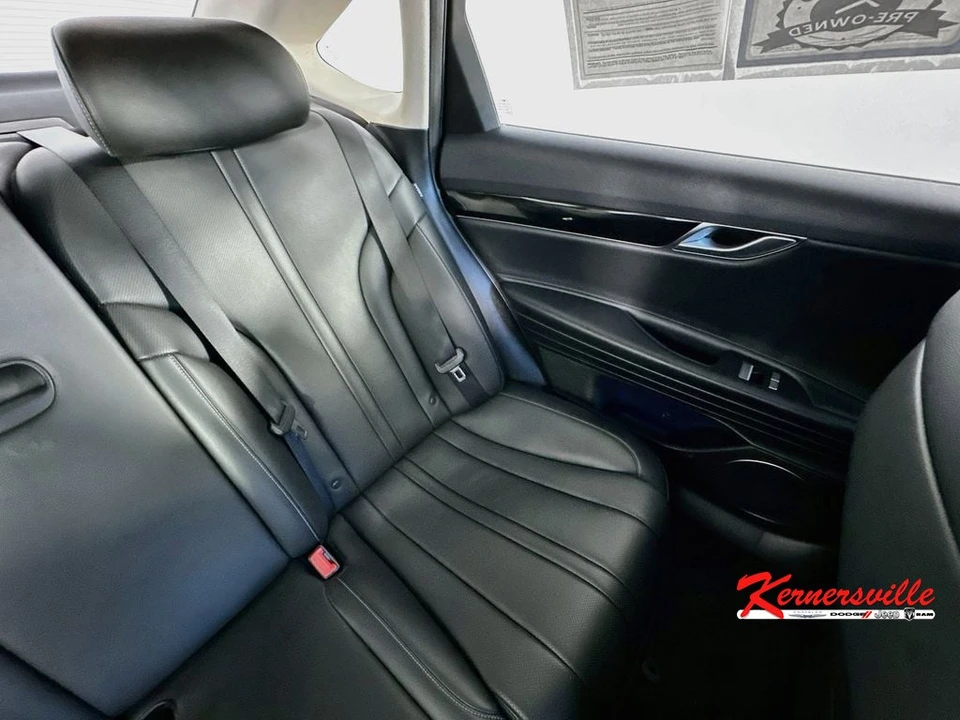 2023 Hyundai Genesis - Image 14 of 24