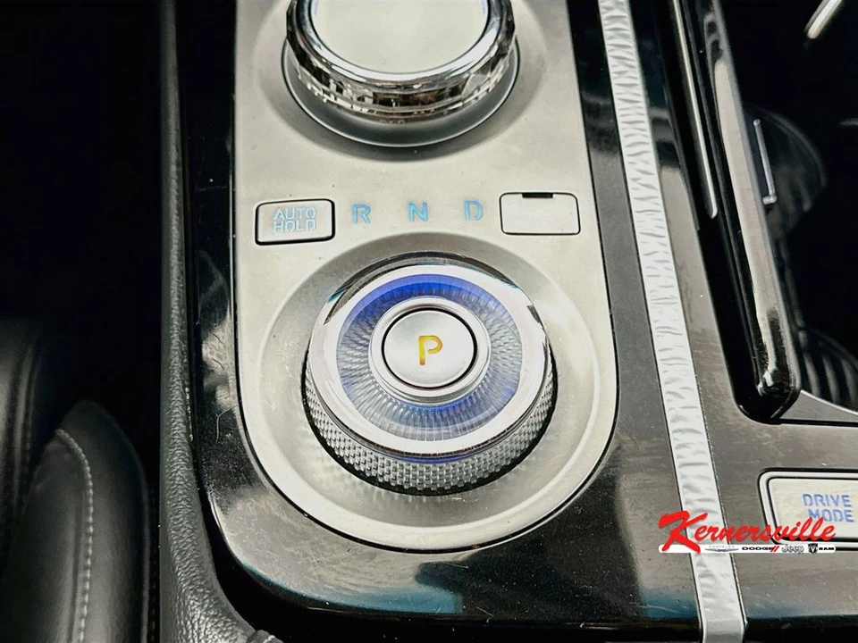 2023 Hyundai Genesis - Image 16 of 24