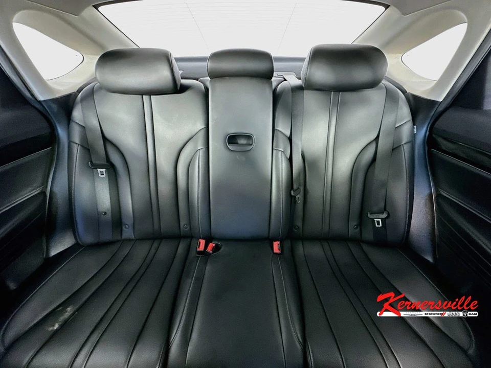 2023 Hyundai Genesis - Image 13 of 24