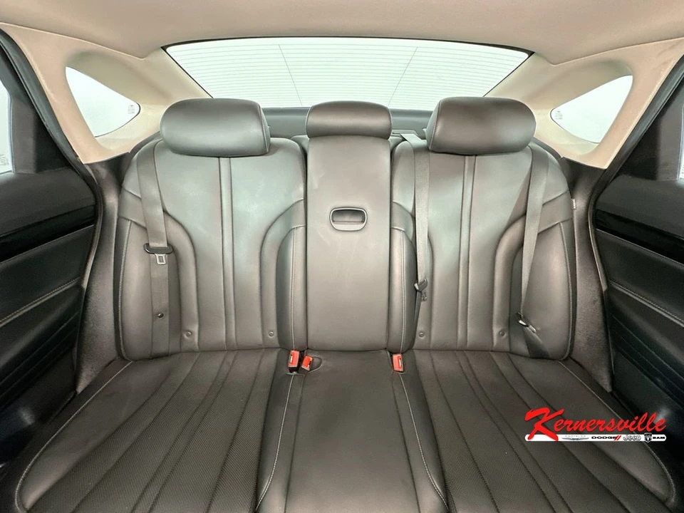2023 Hyundai Genesis - Image 13 of 24