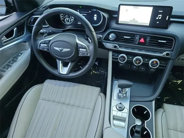 2023 Hyundai Genesis - Image 7 of 18