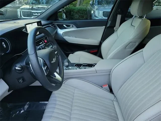 2023 Hyundai Genesis - Image 10 of 18