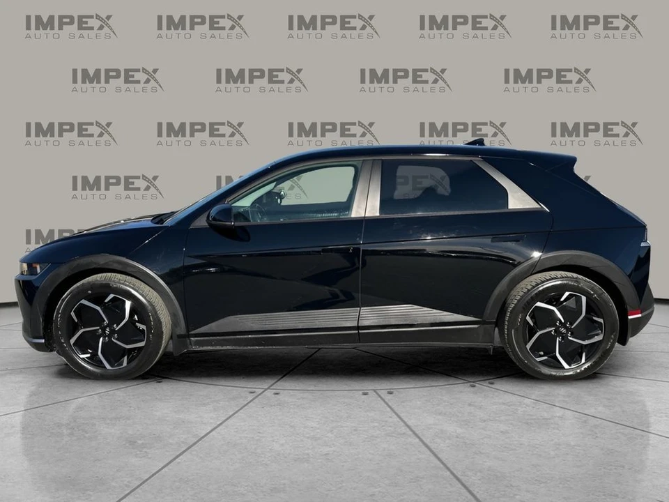 2023 Hyundai Ioniq 5 - Image 2 of 12