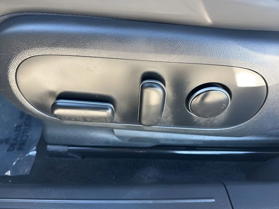 2023 Hyundai Ioniq 5 - Image 10 of 12