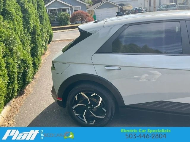 2023 Hyundai Ioniq 5 - Image 10 of 31