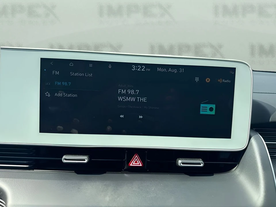 2023 Hyundai Ioniq 5 - Image 15 of 28