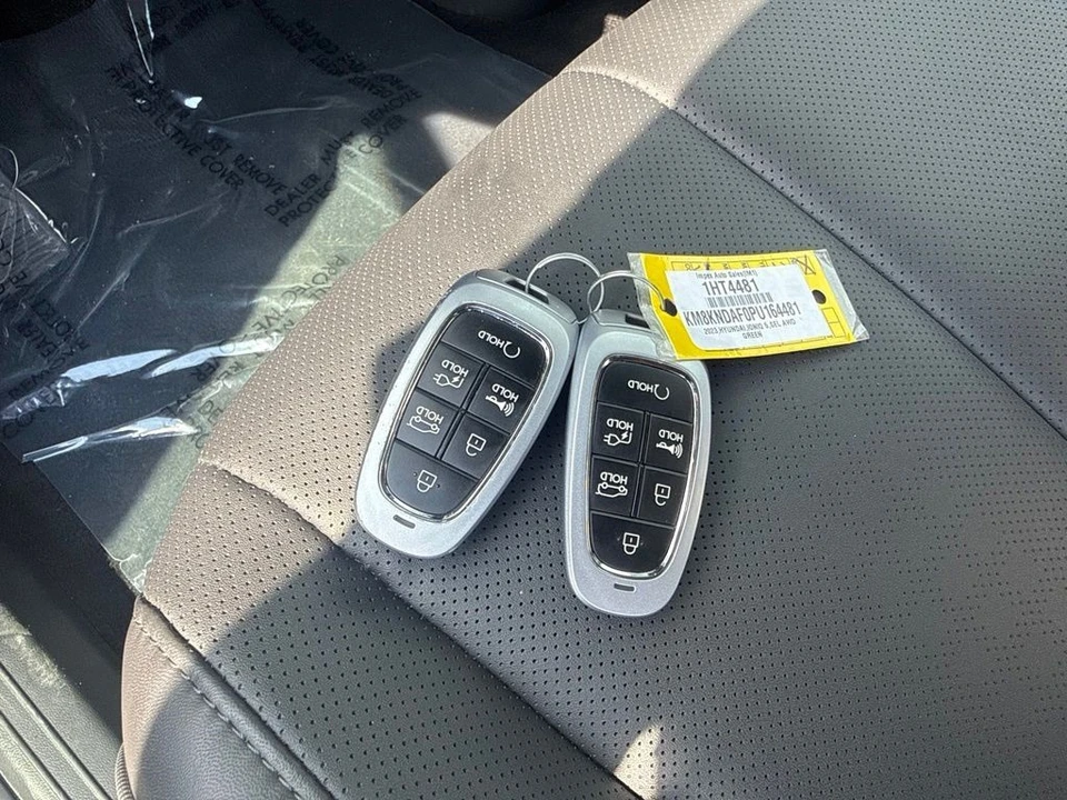 2023 Hyundai Ioniq 5 - Image 9 of 28