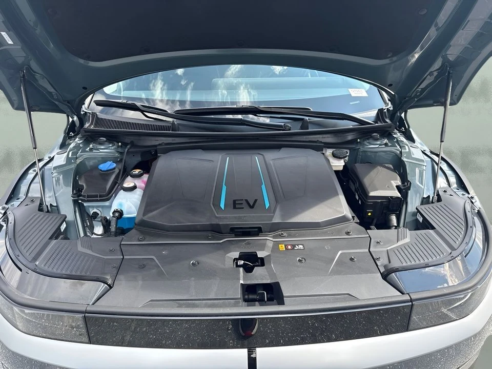 2023 Hyundai Ioniq 5 - Image 25 of 28