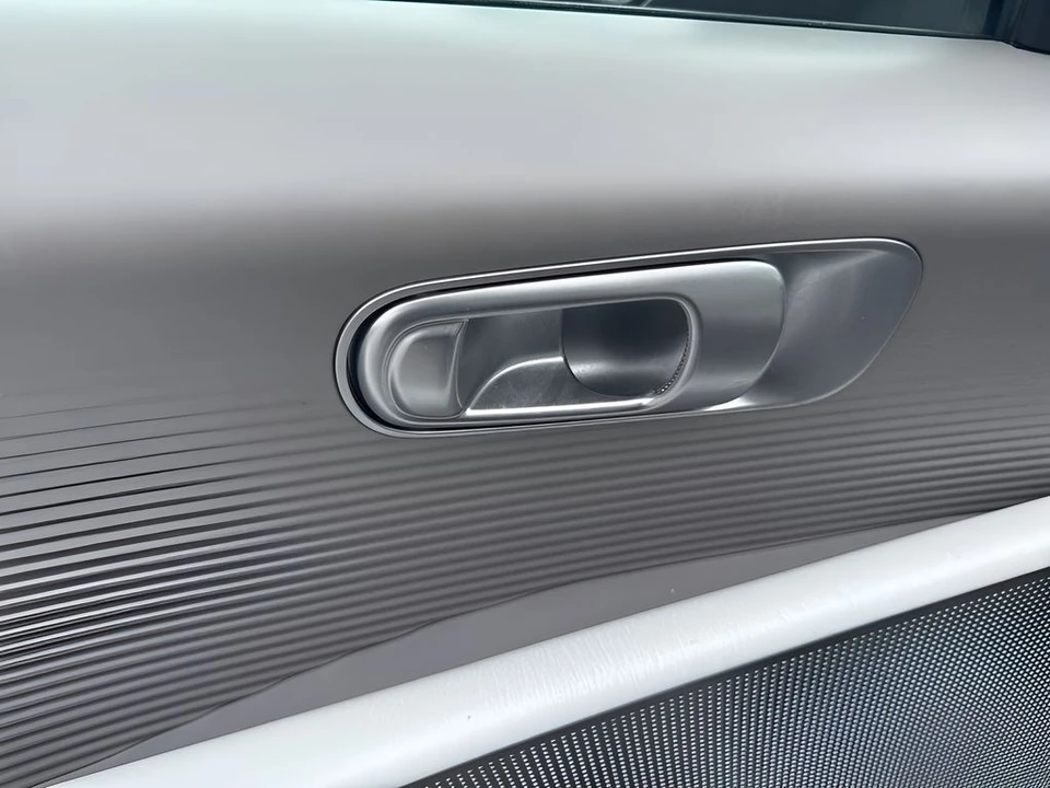2023 Hyundai Ioniq 5 - Image 25 of 31