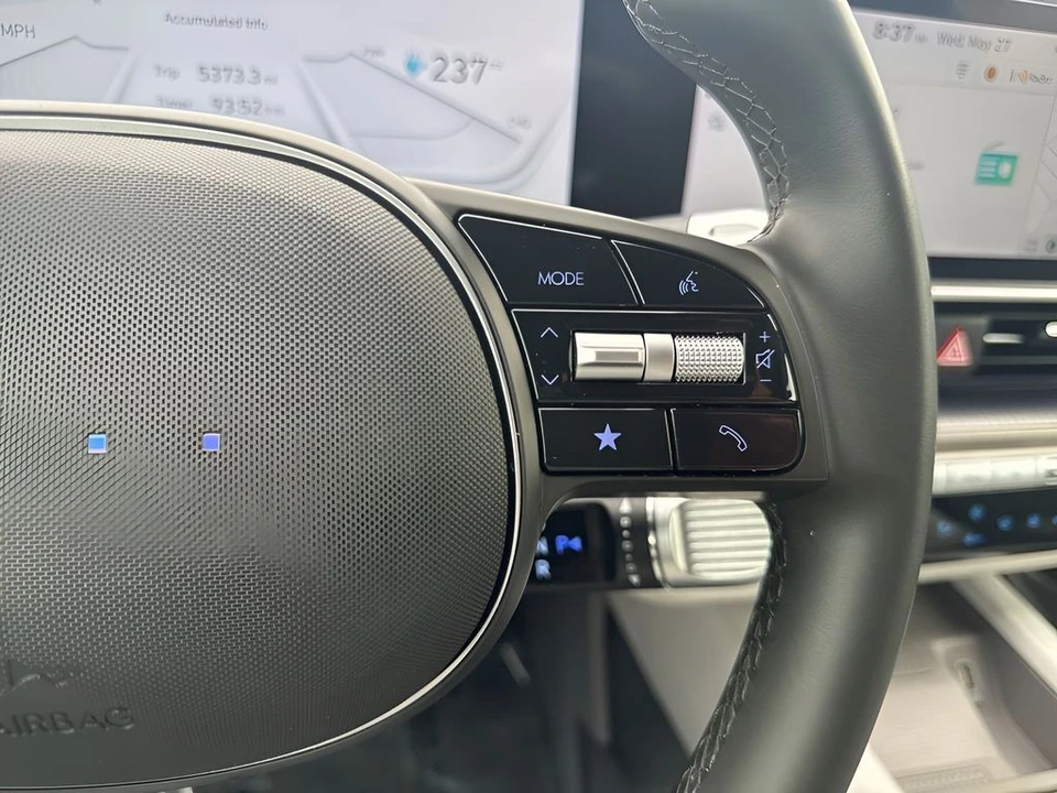 2023 Hyundai Ioniq 5 - Image 15 of 31