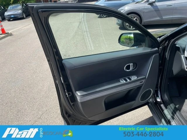 2023 Hyundai Ioniq 5 - Image 22 of 31