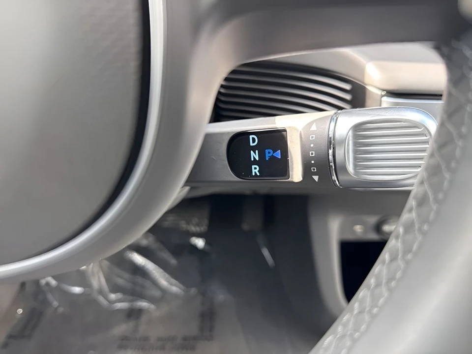 2023 Hyundai Ioniq 5 - Image 16 of 31