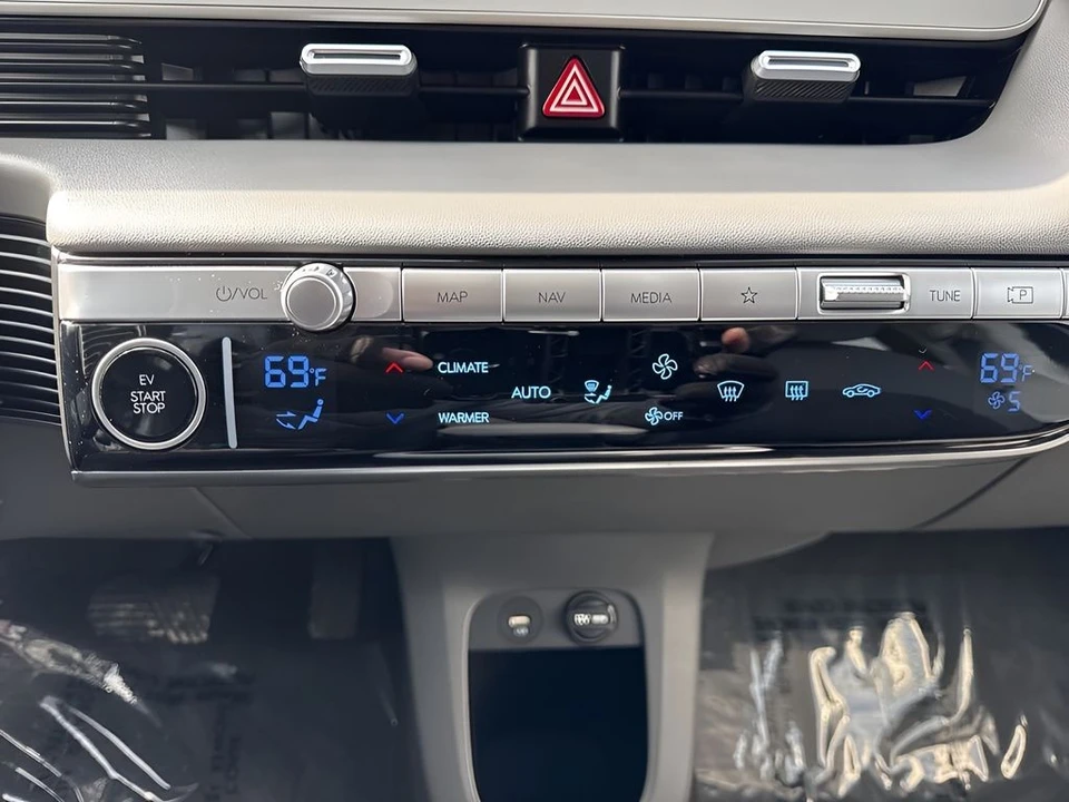 2023 Hyundai Ioniq 5 - Image 18 of 31