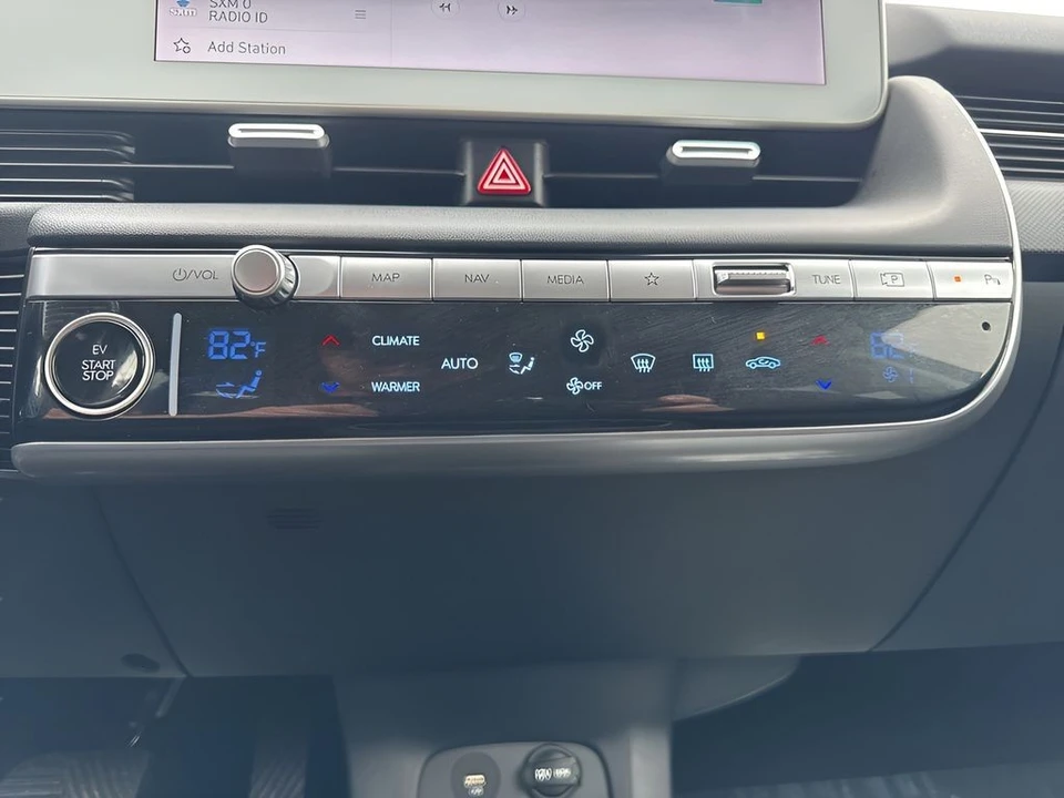 2023 Hyundai Ioniq 5 - Image 22 of 31