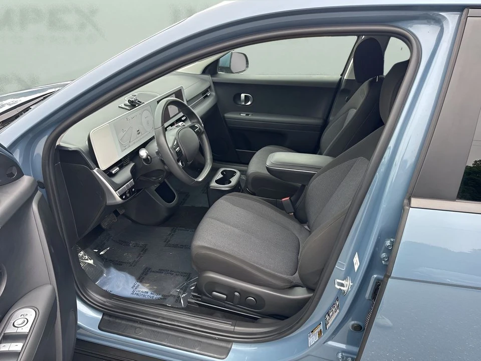 2023 Hyundai Ioniq 5 - Image 9 of 31