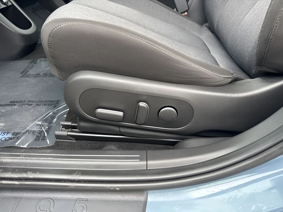 2023 Hyundai Ioniq 5 - Image 10 of 31