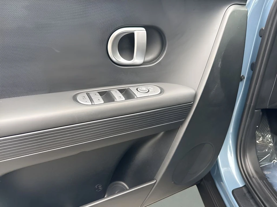 2023 Hyundai Ioniq 5 - Image 28 of 31