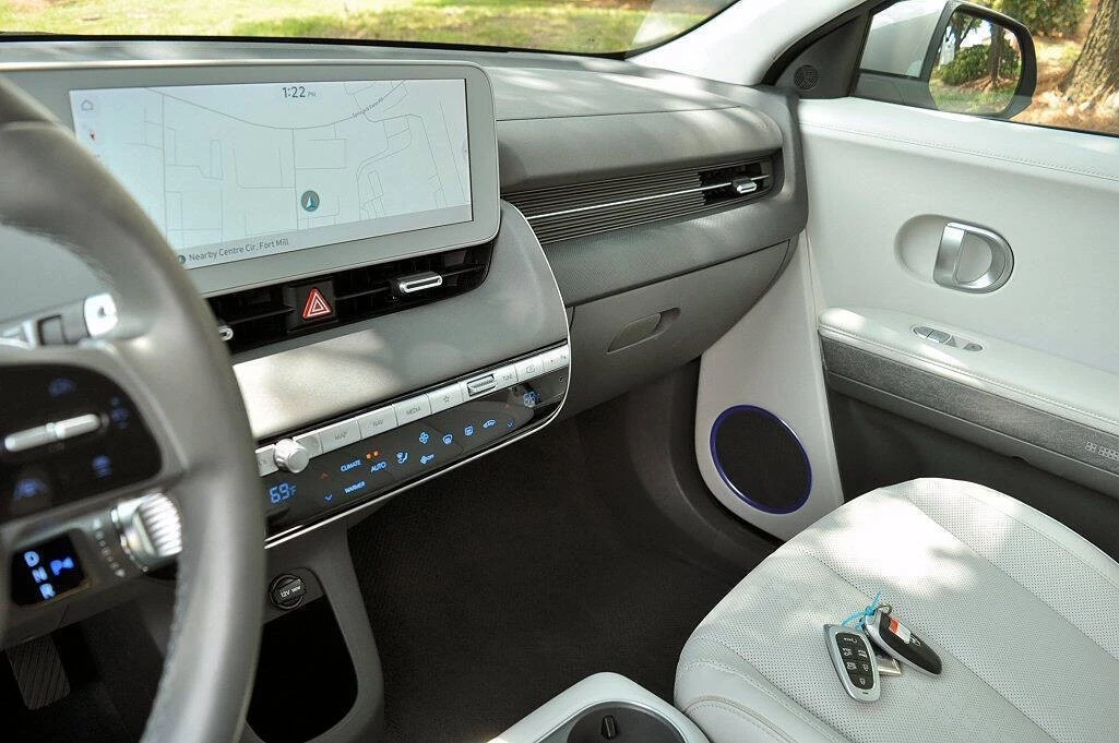 2023 Hyundai Ioniq 5 - Image 9 of 15