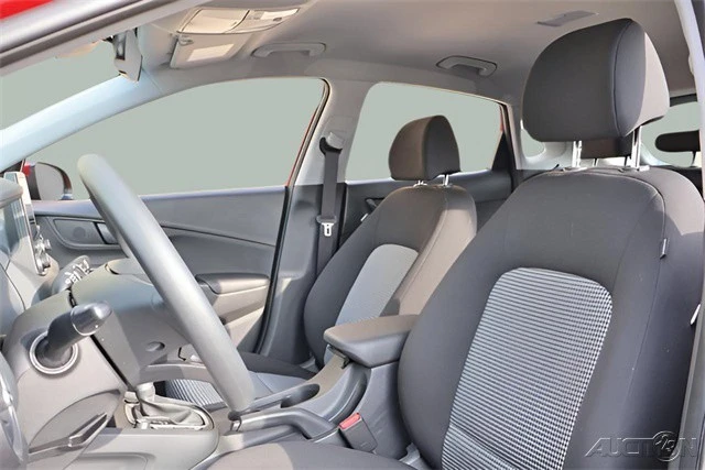 2023 Hyundai Kona - Image 14 of 21