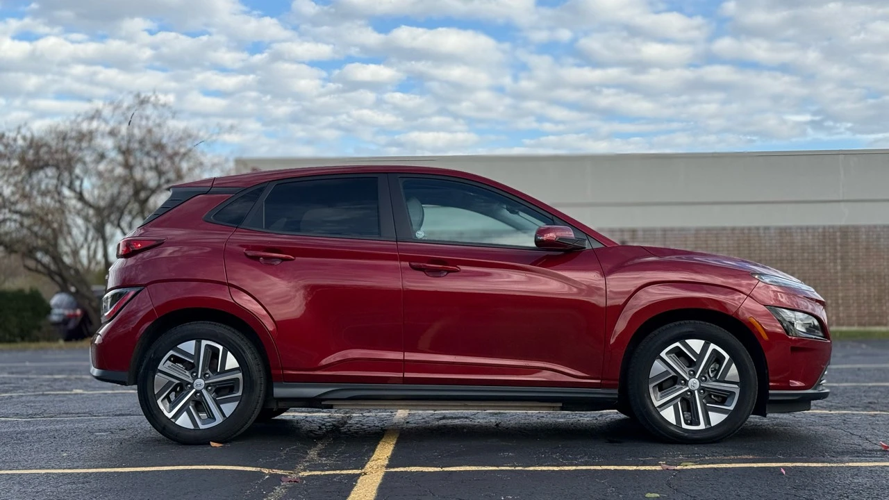 2023 Hyundai Kona - Image 8 of 21