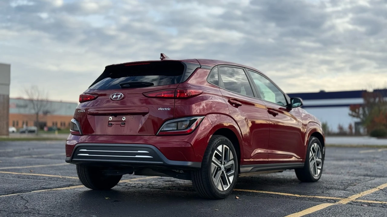 2023 Hyundai Kona - Image 7 of 21