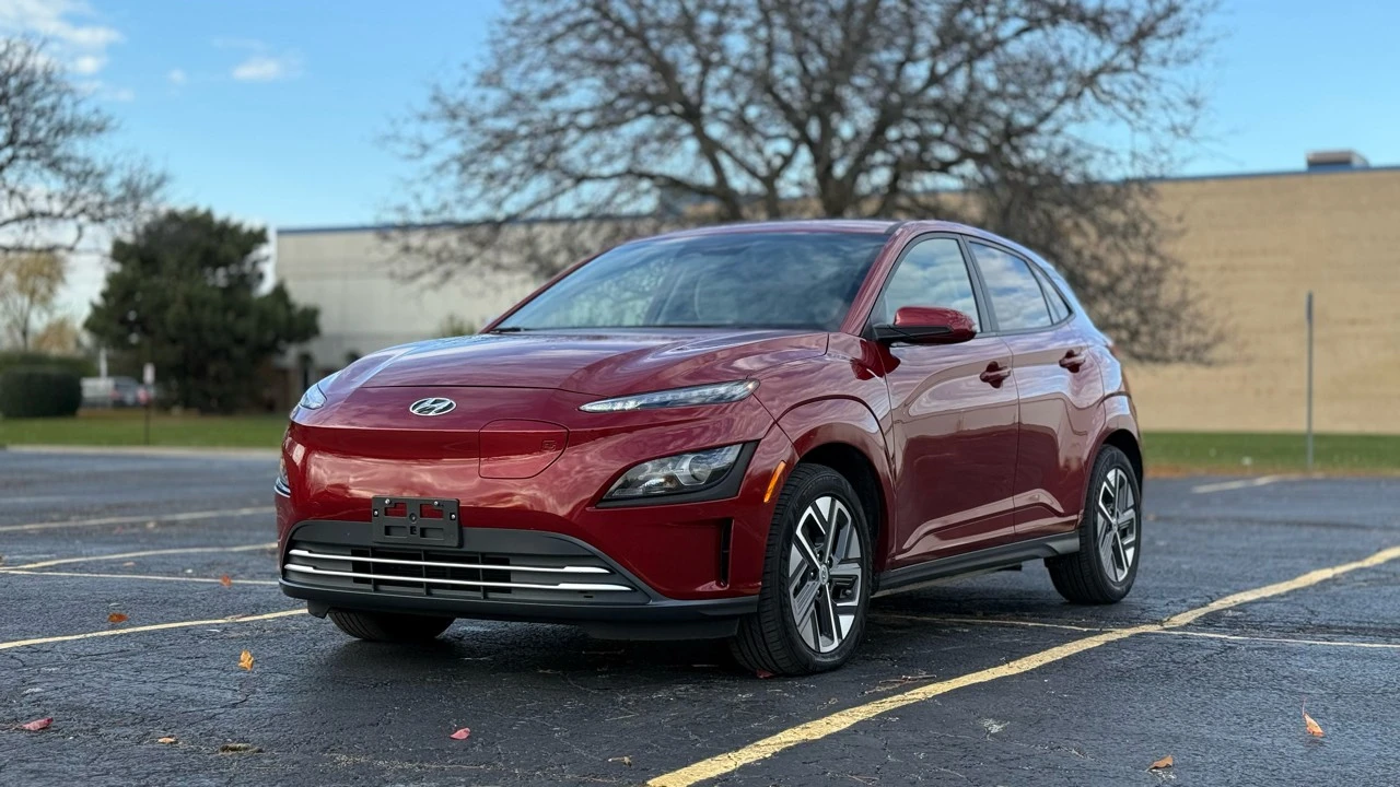 2023 Hyundai Kona - Image 3 of 21