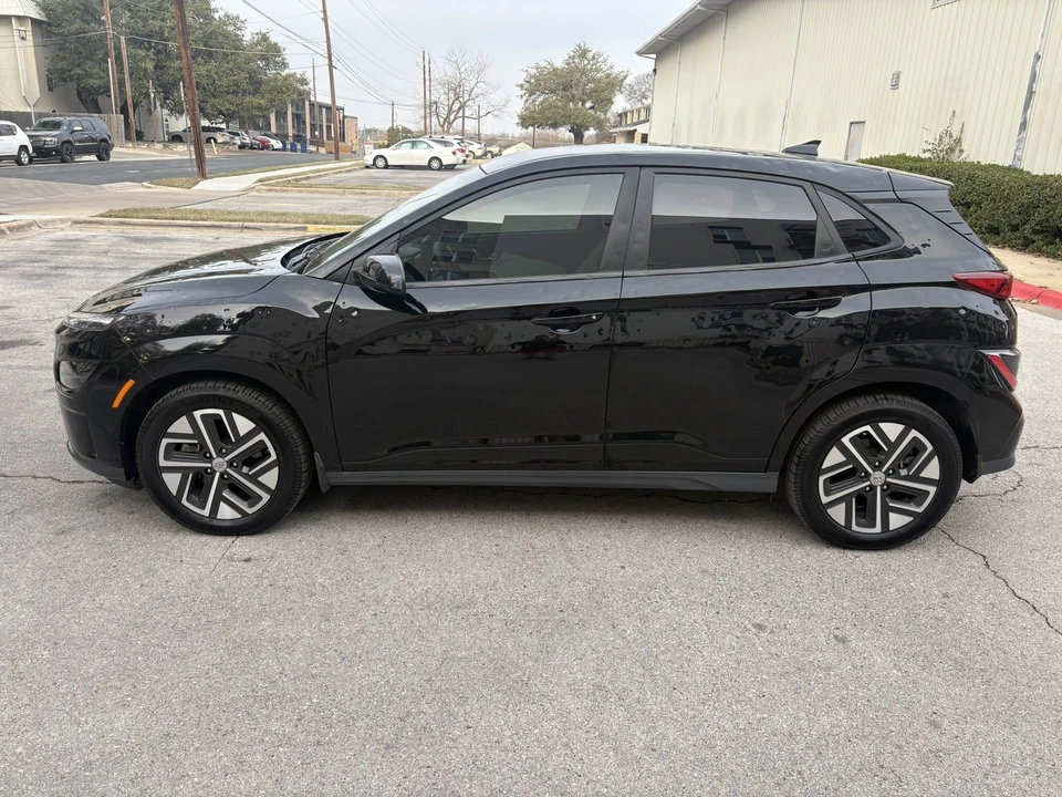 2023 Hyundai Kona - Image 4 of 21