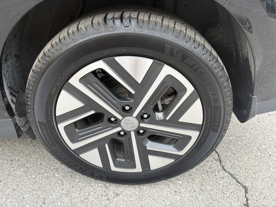 2023 Hyundai Kona - Image 18 of 21