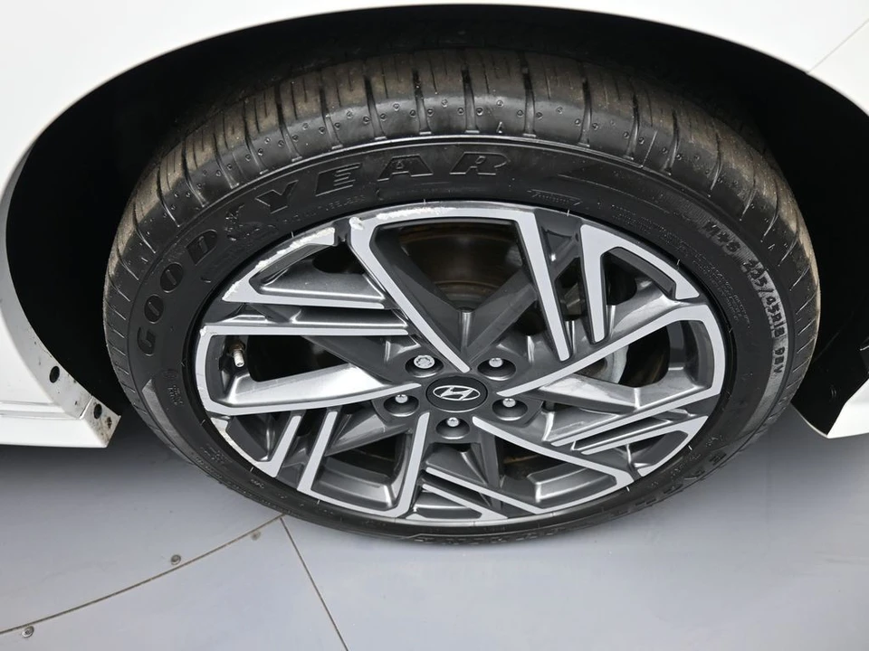 2023 Hyundai Kona - Image 13 of 21