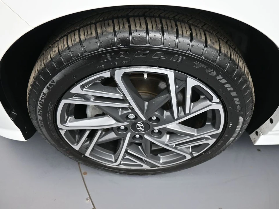 2023 Hyundai Kona - Image 14 of 21