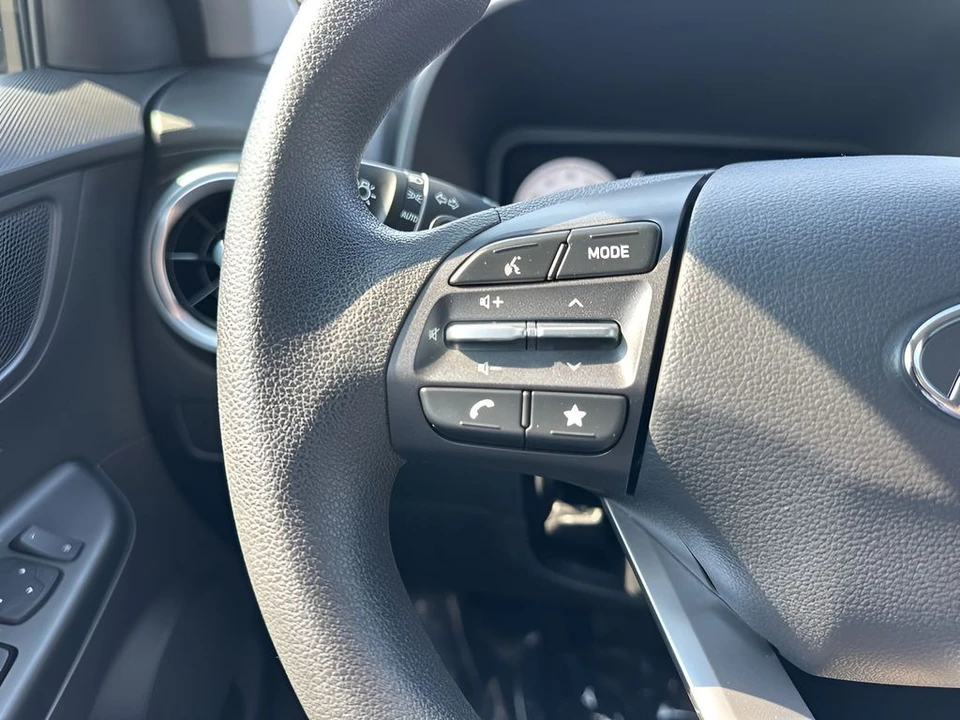 2023 Hyundai Kona - Image 13 of 21
