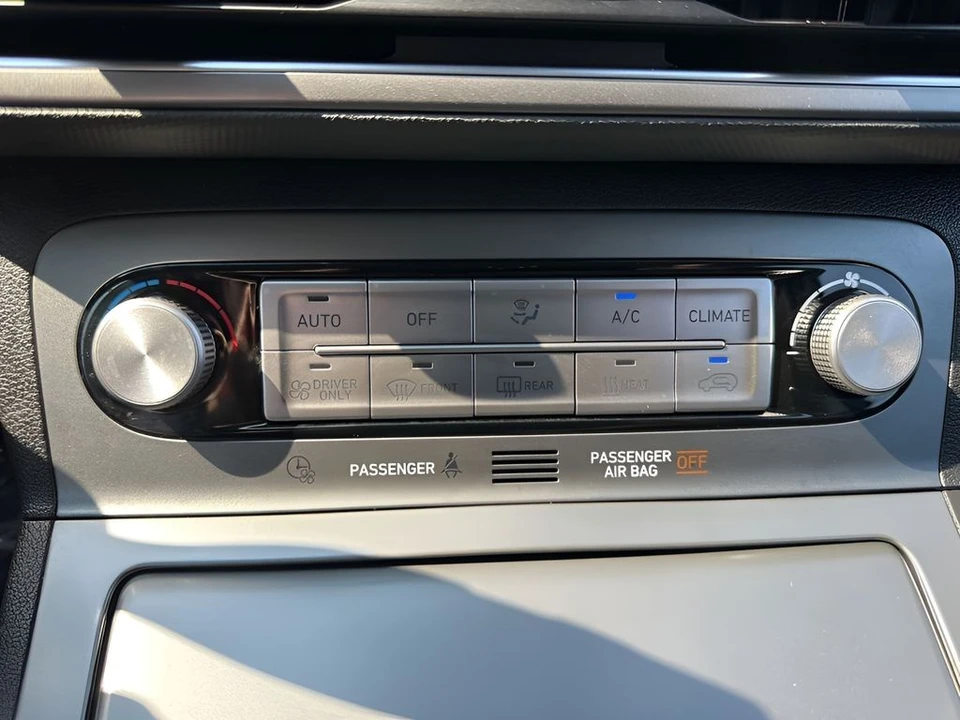 2023 Hyundai Kona - Image 18 of 21