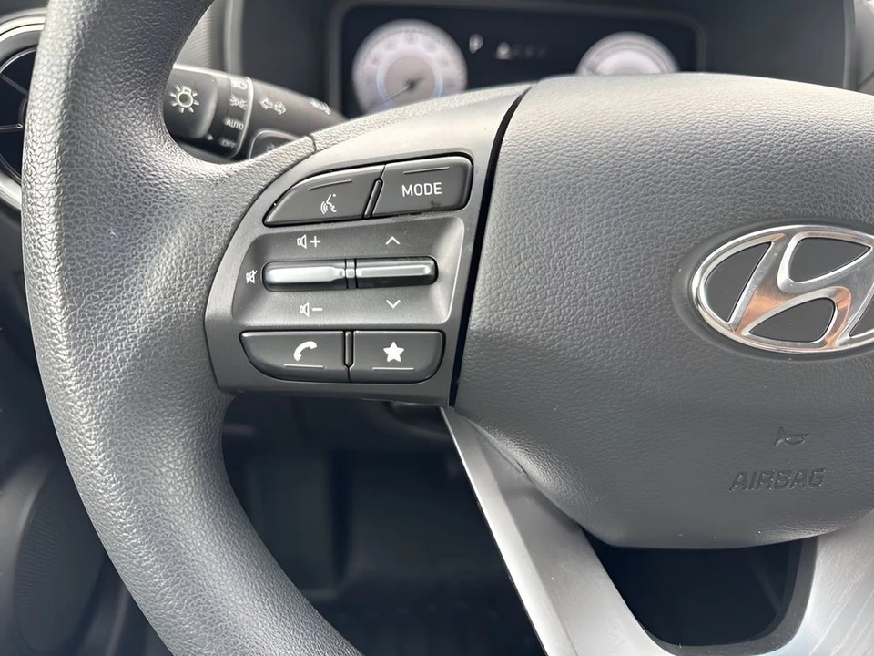 2023 Hyundai Kona - Image 14 of 21
