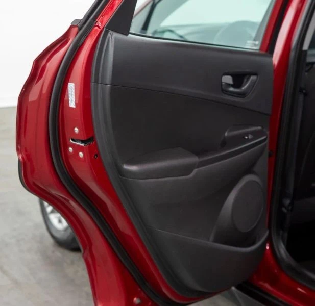 2023 Hyundai Kona - Image 8 of 12