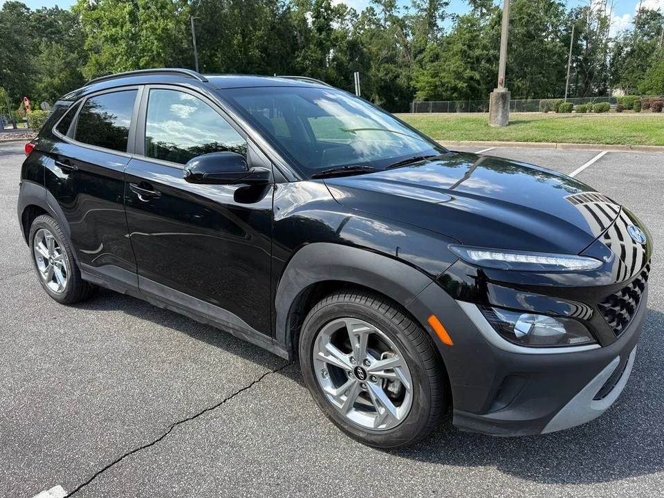 2023 Hyundai Kona - Image 2 of 21