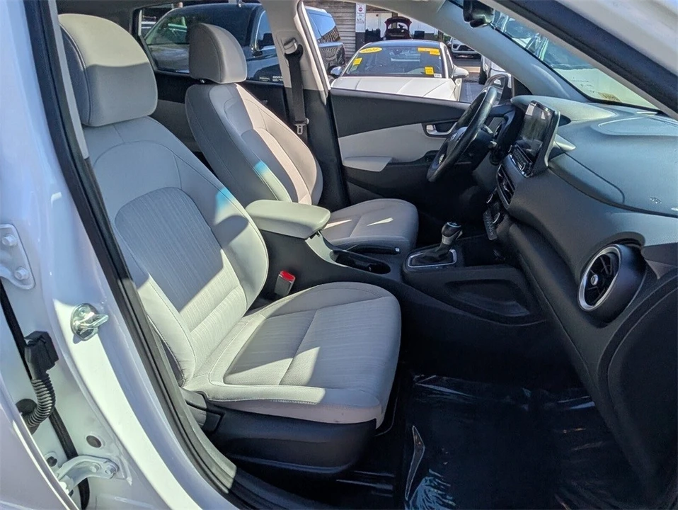 2023 Hyundai Kona - Image 17 of 21
