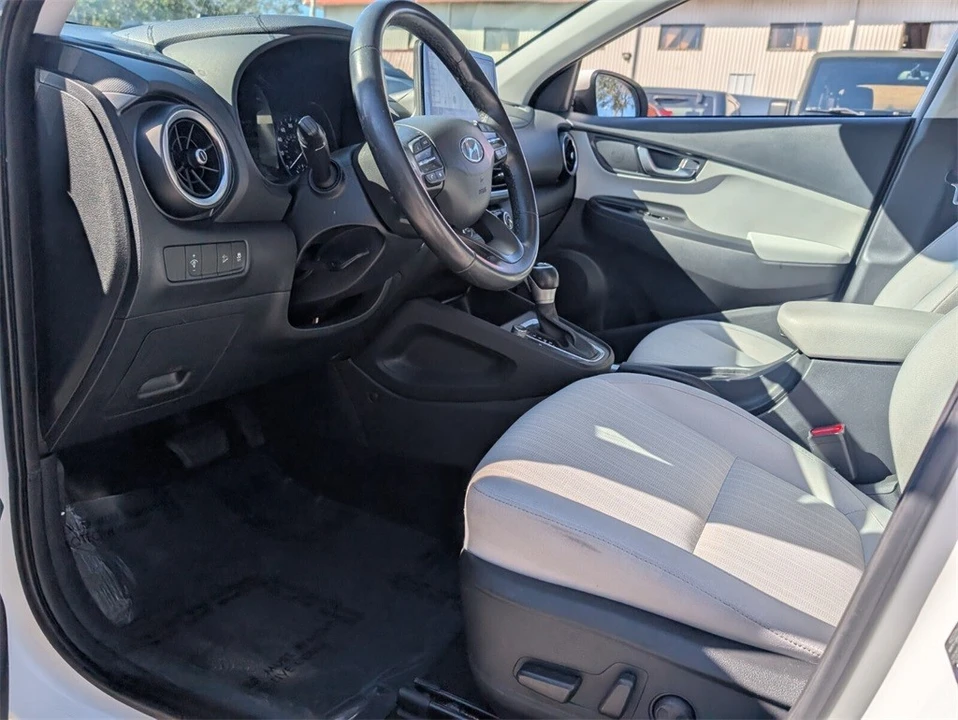 2023 Hyundai Kona - Image 11 of 12