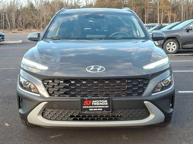 2023 Hyundai Kona - Image 2 of 12