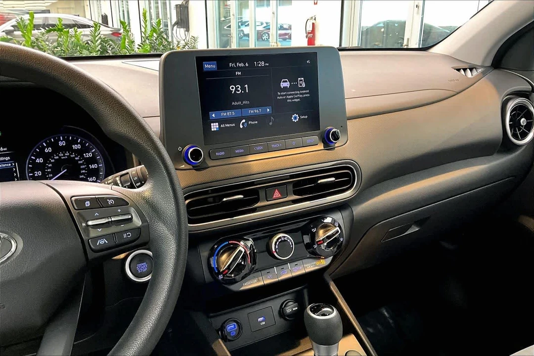 2023 Hyundai Kona - Image 7 of 12