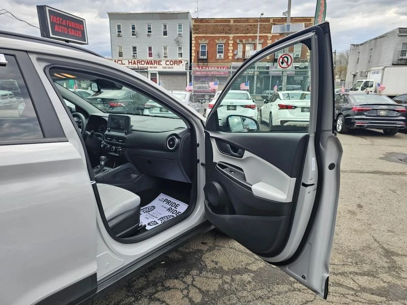2023 Hyundai Kona - Image 11 of 12