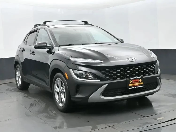 2023 Hyundai Kona - Image 2 of 12