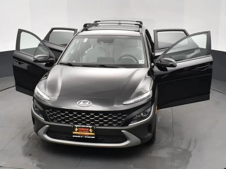 2023 Hyundai Kona - Image 10 of 12