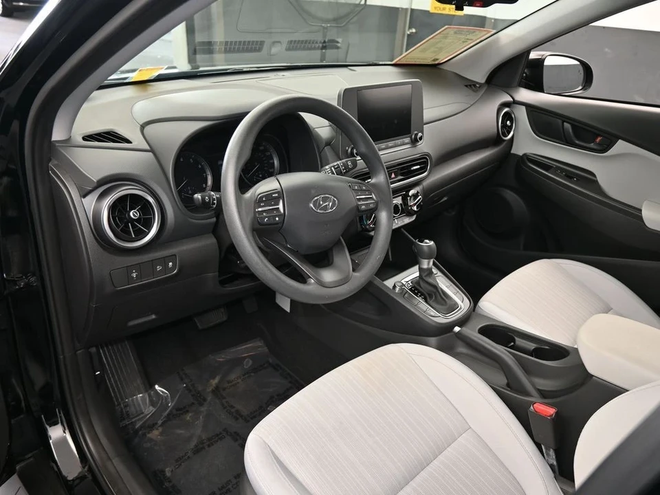 2023 Hyundai Kona - Image 10 of 12