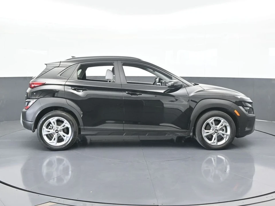 2023 Hyundai Kona - Image 7 of 12