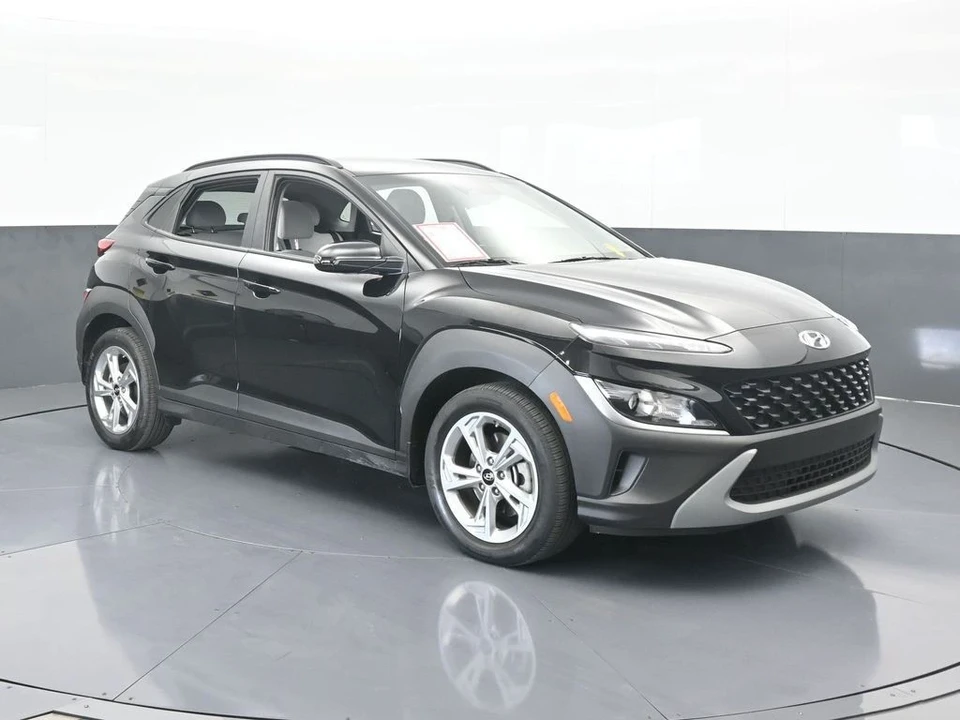 2023 Hyundai Kona - Image 8 of 12