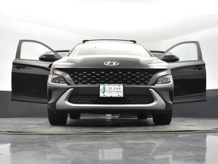 2023 Hyundai Kona - Image 11 of 12