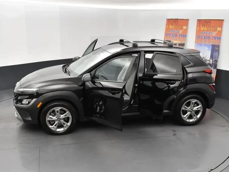 2023 Hyundai Kona - Image 7 of 12